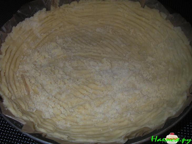 Песочный пирог с яблоками и лаймом