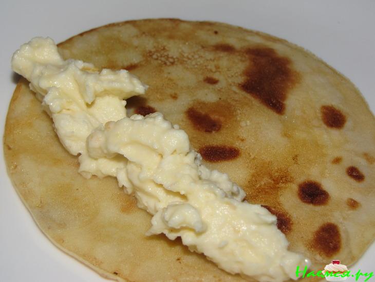 Блинчики с творогом запеченные под сливочным соусом