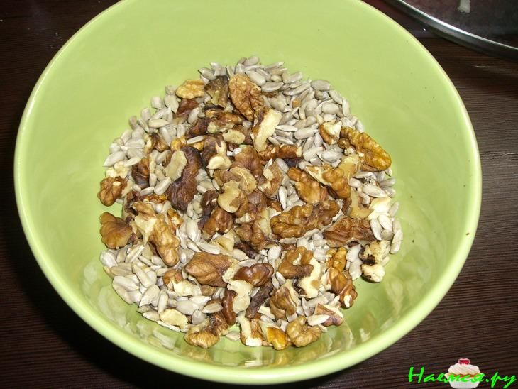 Клубничное варенье с орехами и семечками!