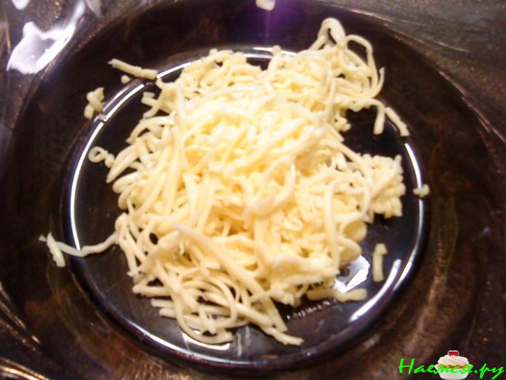 Блинчики с икрой и сыром