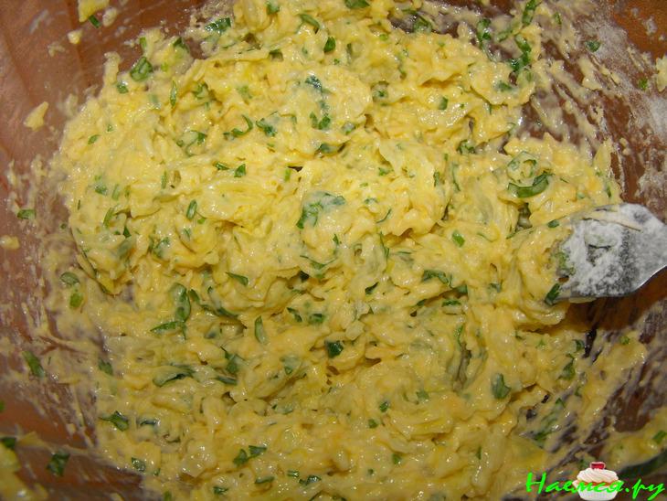 Капустные оладьи с сыром