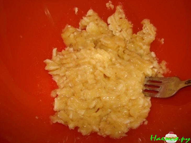 Оладьи с сыром рикотта, бананами и медовым маслом Оладьи с сыром рикотта, бананами и медовым маслом