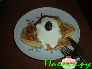 Оладушки с яблоками Оладушки с яблоками