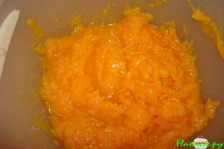 Оладьи из тыквы с курагой Оладьи из тыквы с курагой