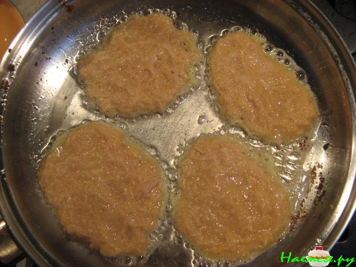 Драники со сметаной