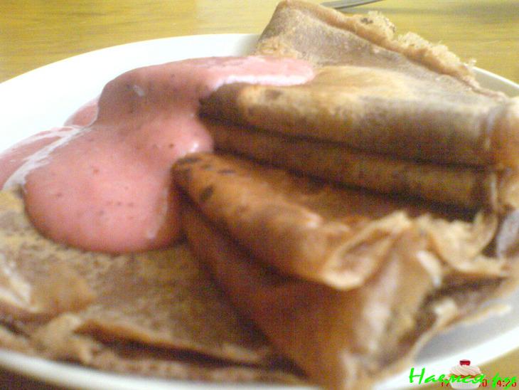 Шоколадные блинчики с нежным соусом