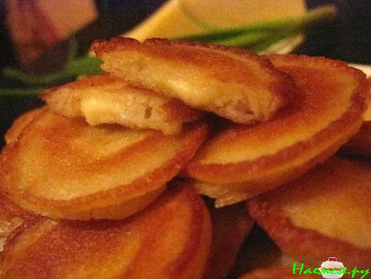 Оладьи с сыром "Мини-пирожки" Оладьи с сыром "Мини-пирожки"