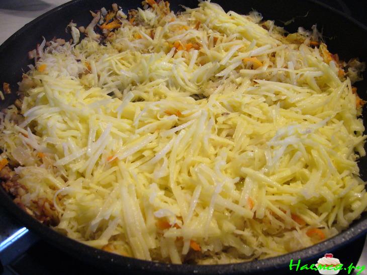 Биточки из квашеной капусты (Dibbellabbes mit Sauerkraut) Биточки из квашеной капусты (Dibbellabbes mit Sauerkraut)