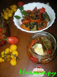 Вяленые помидоры с баклажанами и болгарским перцем