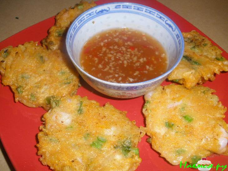 Ханойские креветочные оладьи
