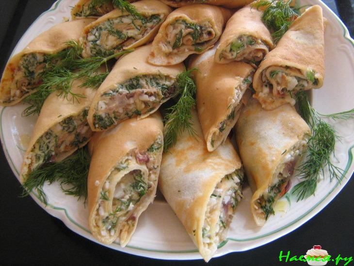 Закусочные пивные блинчики с салатом 