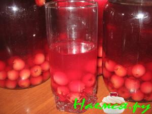 Вишневый компот консервированный