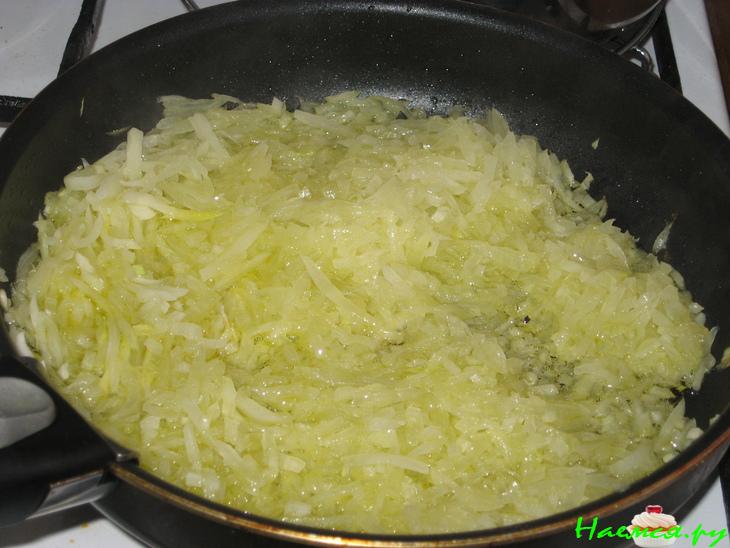 Куриные оладьи из окорочков