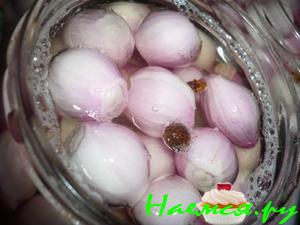 Маринуем коктейльный лучок на зиму