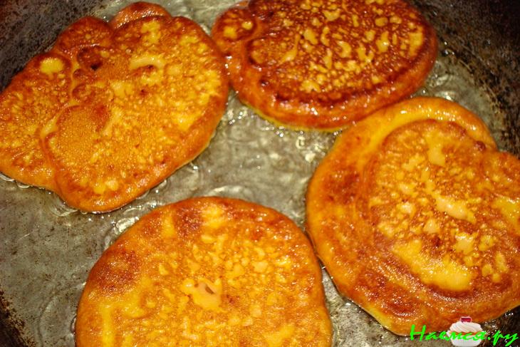 Оладьи из тыквы с курагой Оладьи из тыквы с курагой