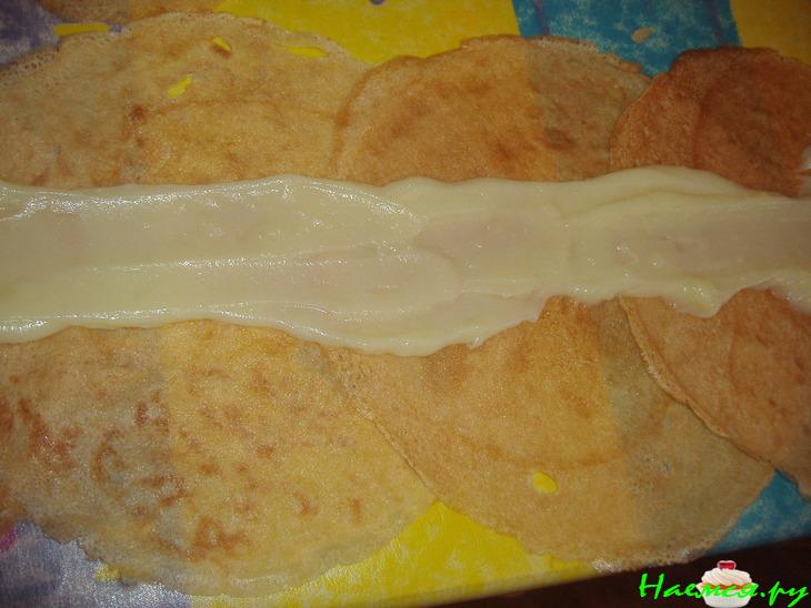 Блины с заварным кремом под ягодным соусом! (2 варианта подачи) Блины с заварным кремом под ягодным соусом! (2 варианта подачи)