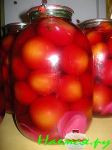 Помидоры в розовом маринаде