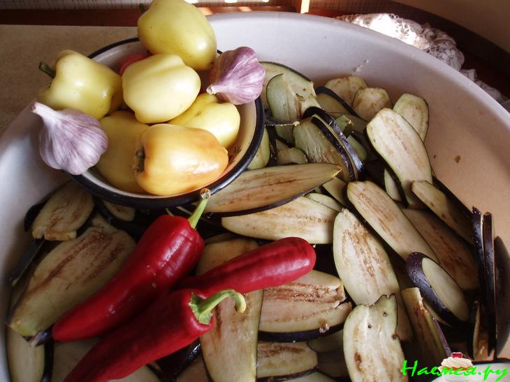 Тещин язык остренький с чесночком