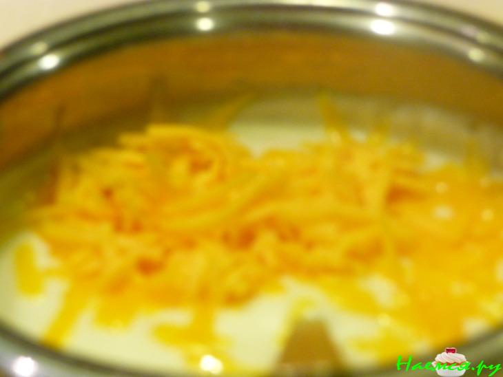 Блины с начинкой под соусом Блины с начинкой под соусом