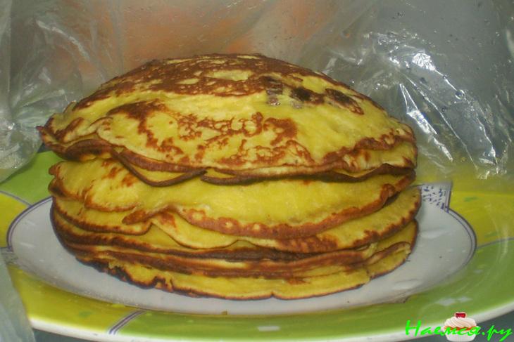 Творожные блины с изюмом