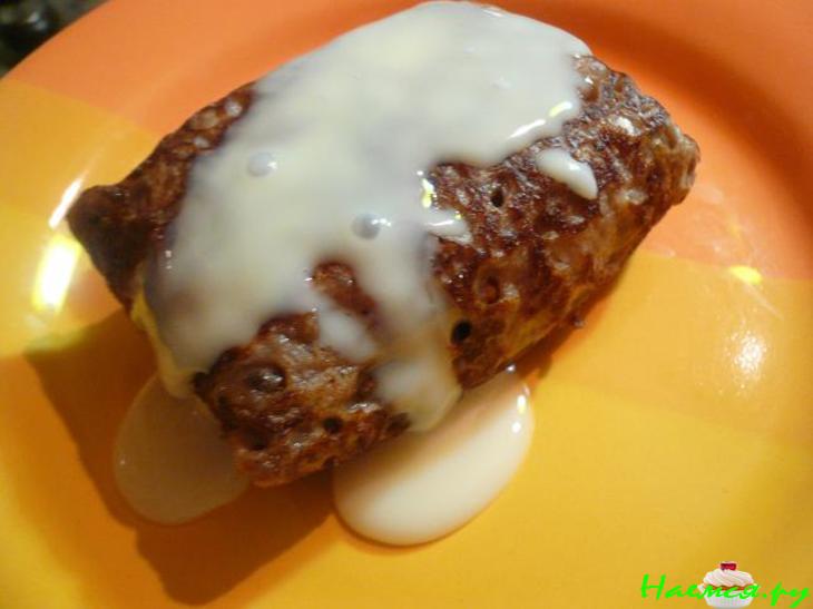 Шоколадные блины с творогом и изюмом