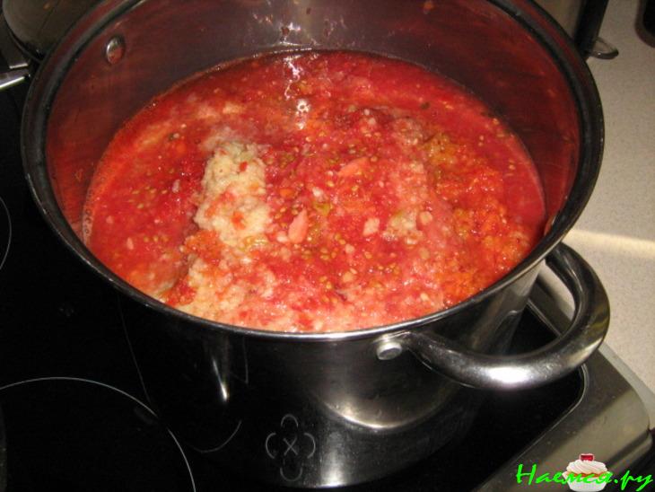 Аджика с яблоком