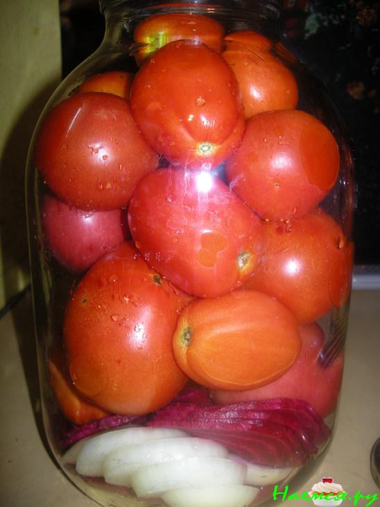 Помидоры в розовом маринаде