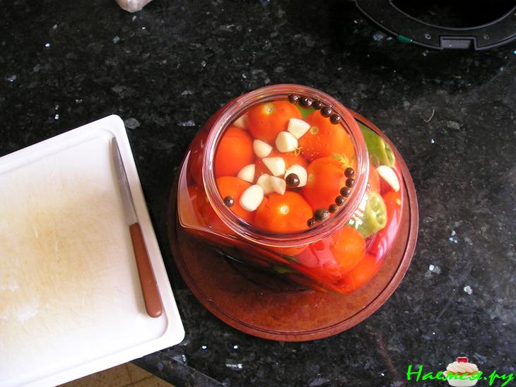 Помидоры маринованные в микро