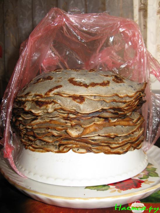 Блины из теста с вареньем