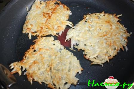 Жареная картофельная лепешка