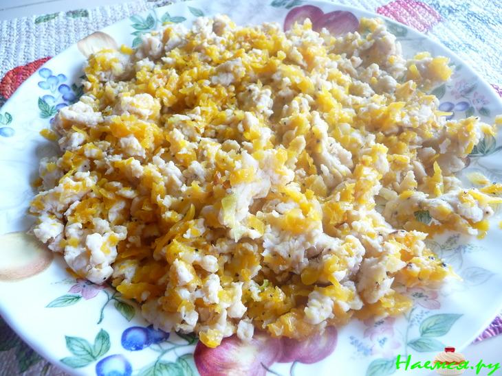 Блины с начинкой под соусом Блины с начинкой под соусом