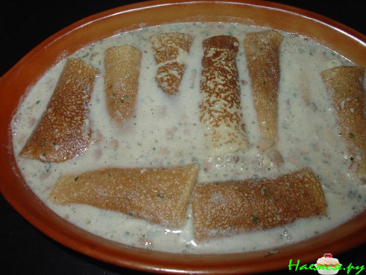 Фаршированныe блинчики в шампиньоновом супчике Фаршированныe блинчики в шампиньоновом супчике