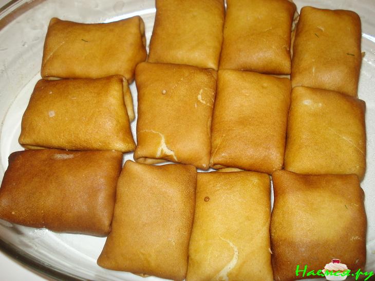 Блинчики с мясной начинкой под сырно-сливочным соусом Блинчики с мясной начинкой под сырно-сливочным соусом