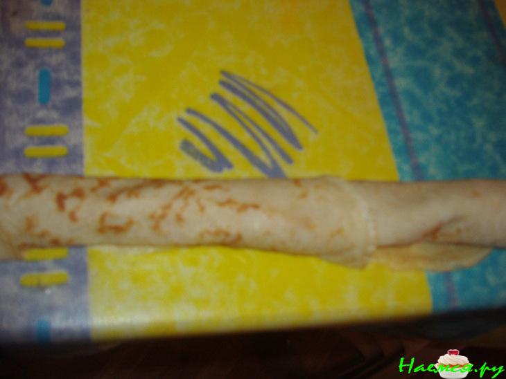 Блины с заварным кремом под ягодным соусом! (2 варианта подачи) Блины с заварным кремом под ягодным соусом! (2 варианта подачи)