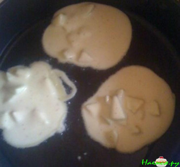 Оладьи с яблоком