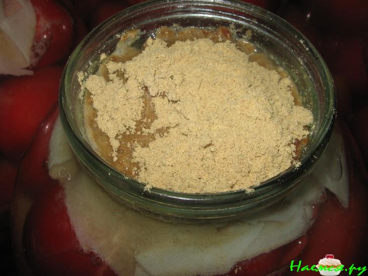 Соленные, ядреные, бочковые помидоры из банки