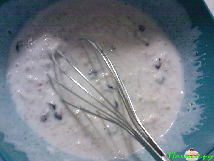 Овсяные оладушки на кефире с яблочком и клюквой