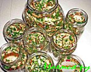 Пикантные баклажаны в масле на зиму