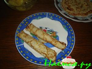 Блинчики с яблоком и корицей