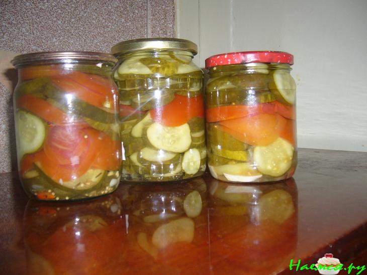 Салат помидоры с огурцами кружочками Салат помидоры с огурцами кружочками