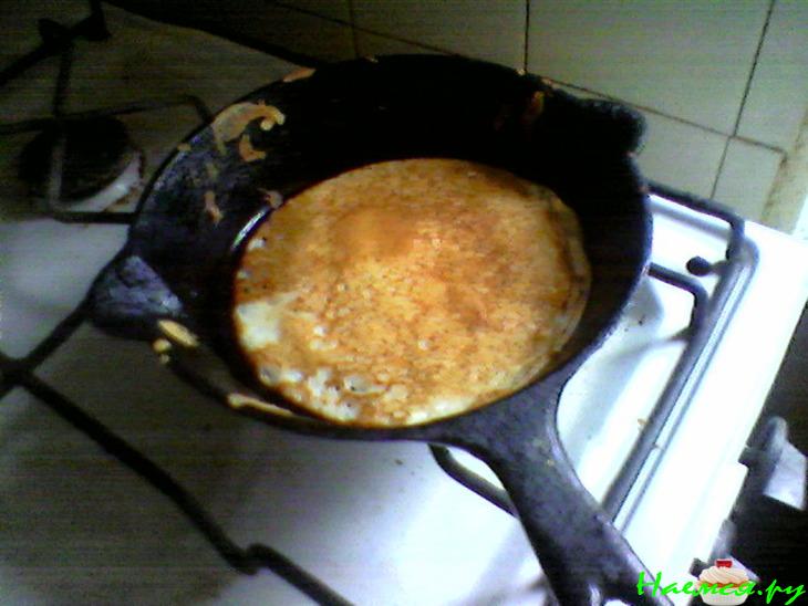 Блины с овсяными хлопьями и сметанным кремом