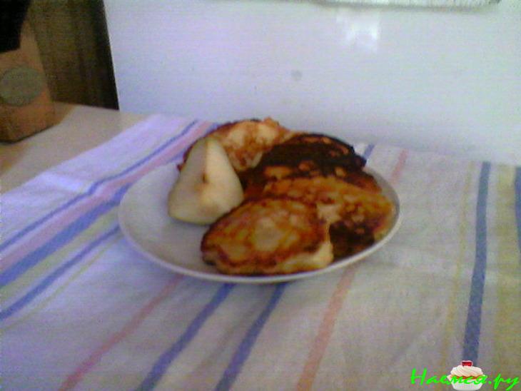 Яблочно-грушевые оладьи Яблочно-грушевые оладьи