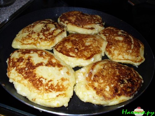 Сырники с начинкой из павидла или конфитюра