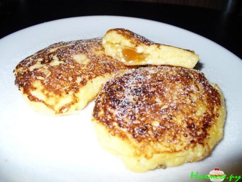 Сырники с начинкой из павидла или конфитюра