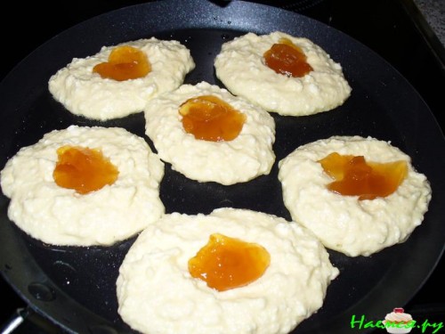 Сырники с начинкой из павидла или конфитюра