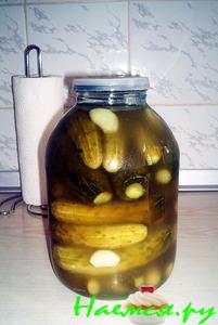 Огурцы солёные, но хрустящие