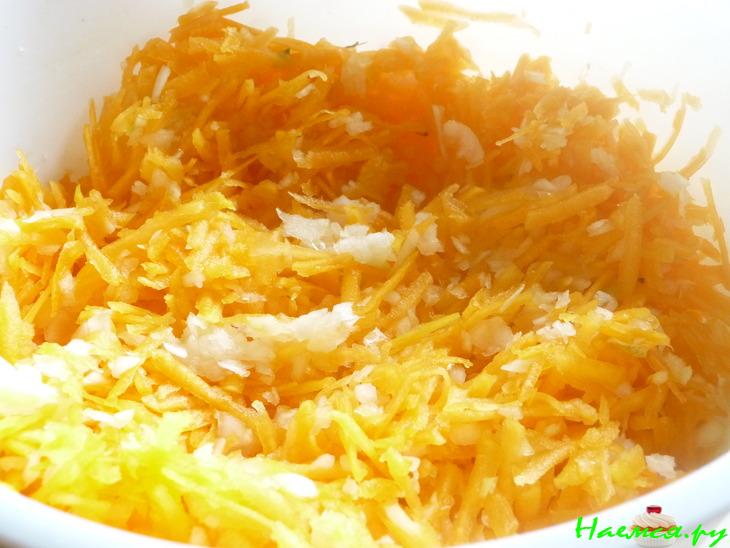 Блины с начинкой под соусом Блины с начинкой под соусом