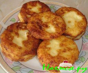 Сырники с изюмчиком Сырники с изюмчиком