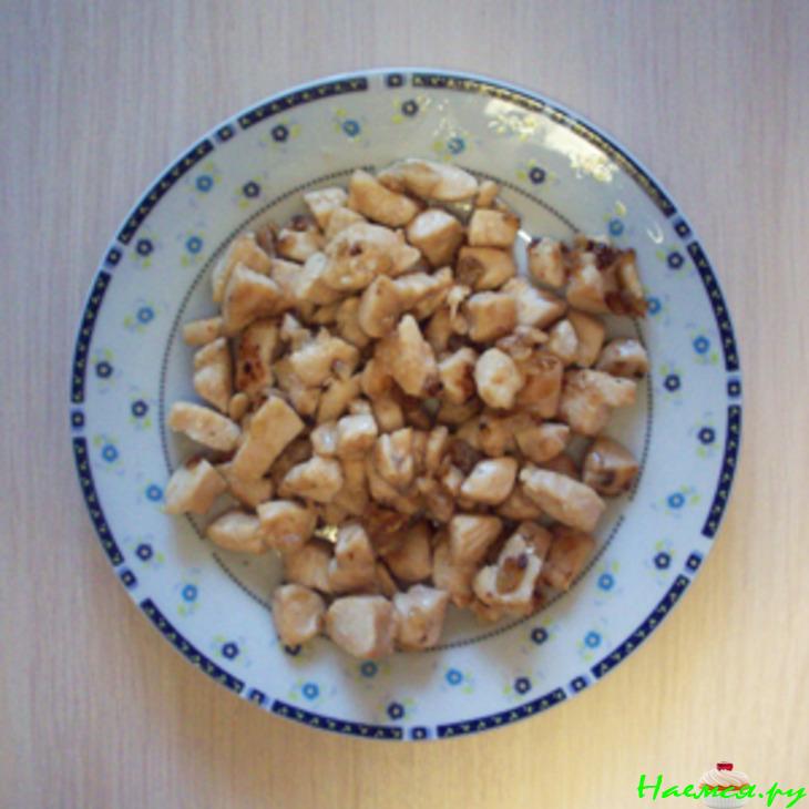 Блинчики с курицей и овощами