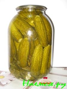 Соленые огурцы